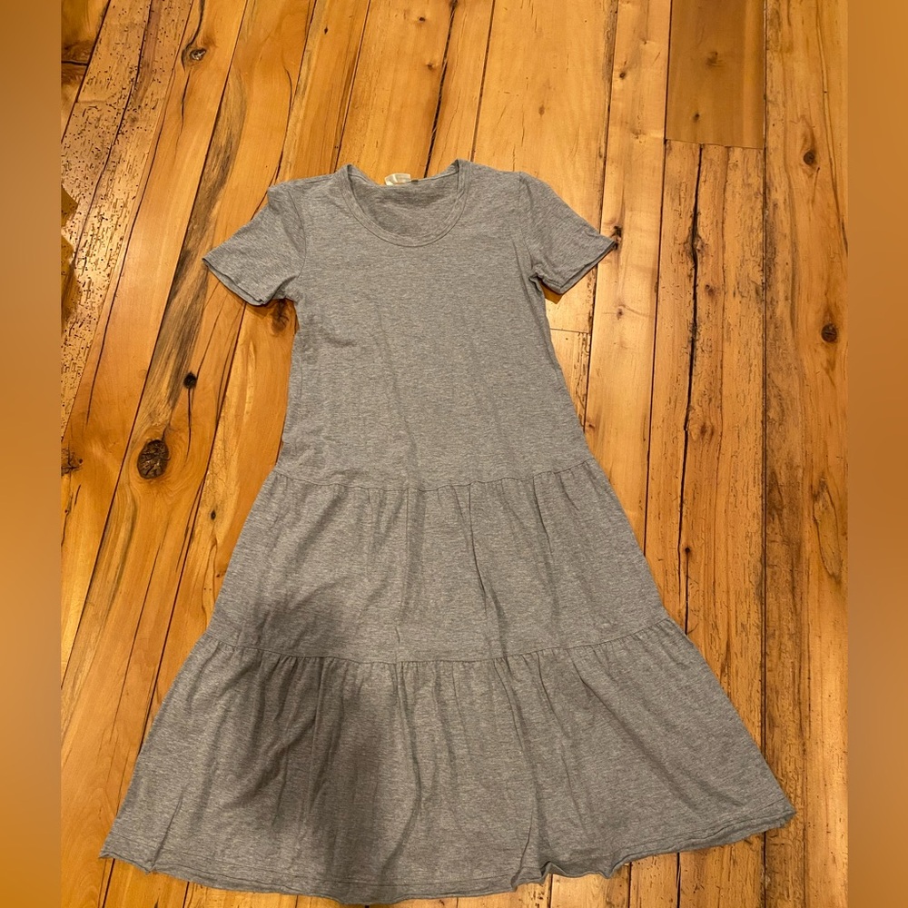 Short sleeve midi dress